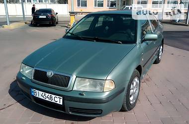 Хетчбек Skoda Octavia 2001 в 