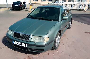 Хетчбек Skoda Octavia 2001 в 
