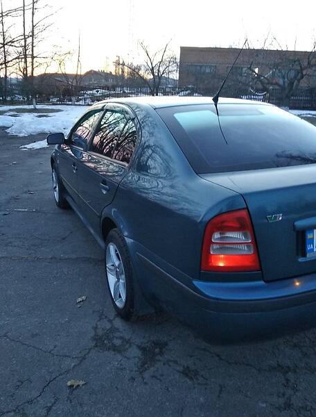 Хетчбек Skoda Octavia 2003 в Валках