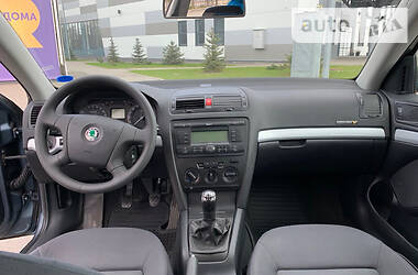 Седан Skoda Octavia 2005 в Києві