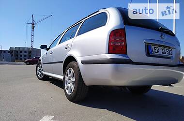 Універсал Skoda Octavia 2010 в 