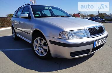 Універсал Skoda Octavia 2010 в 
