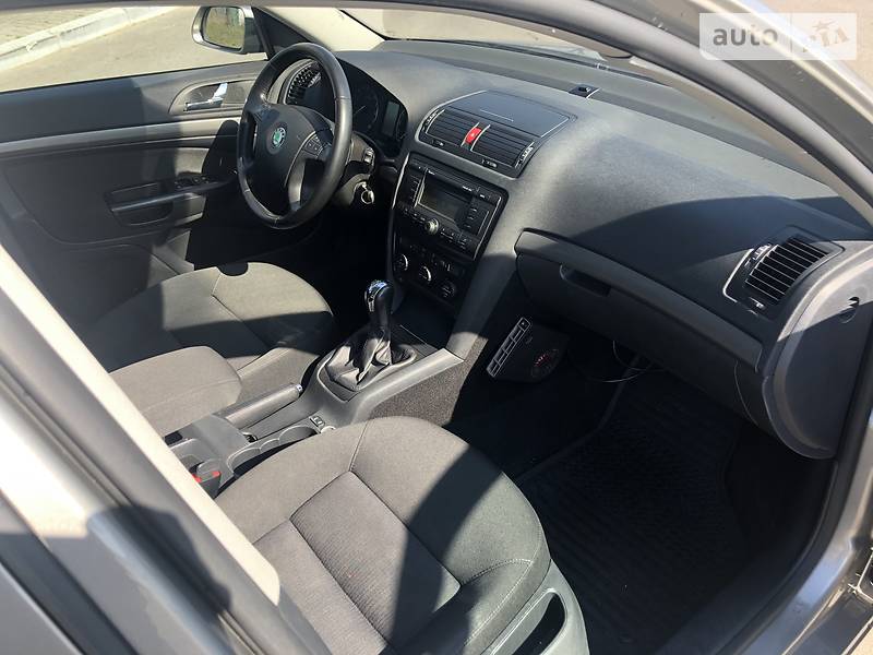Універсал Skoda Octavia 2008 в Володимирі