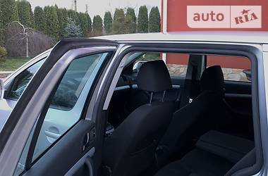Універсал Skoda Octavia 2010 в 