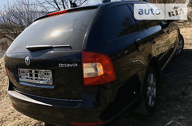 Універсал Skoda Octavia 2012 в 
