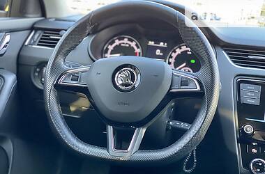 Седан Skoda Octavia 2018 в 