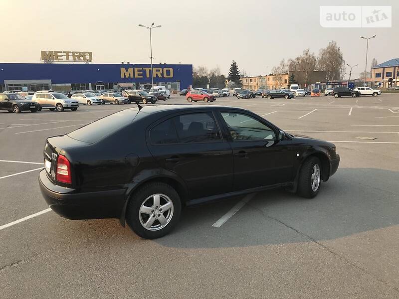 Седан Skoda Octavia 2004 в Житомирі