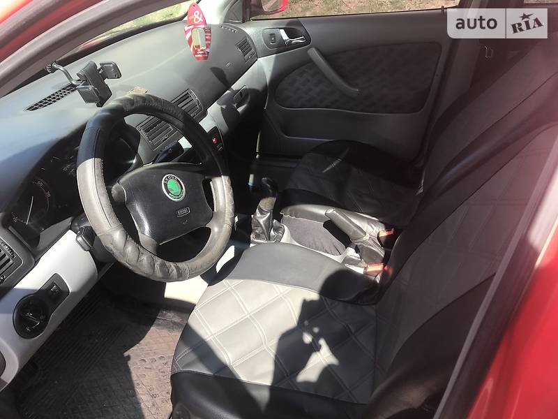 Седан Skoda Octavia 2002 в Тернополі