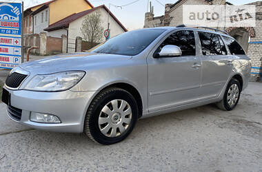 Універсал Skoda Octavia 2011 в 