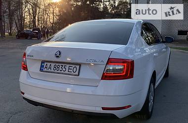 Седан Skoda Octavia 2017 в 