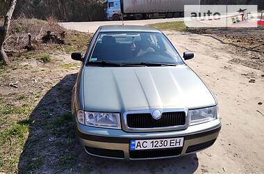 Хетчбек Skoda Octavia 2002 в 