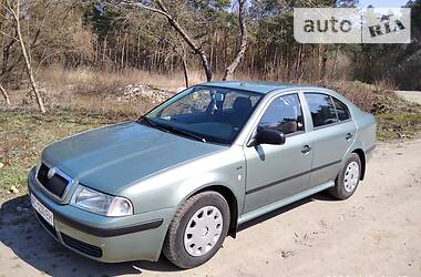Хетчбек Skoda Octavia 2002 в 