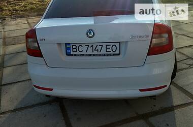 Хетчбек Skoda Octavia 2012 в 