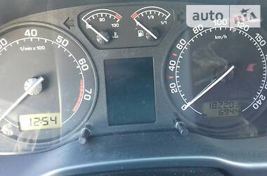 Хэтчбек Skoda Octavia 2002 в  фото 8 Хэтчбек Skoda Octavia 2002 в