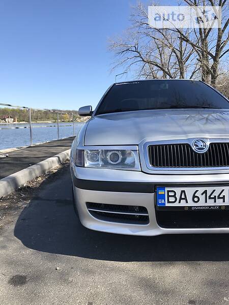 Ліфтбек Skoda Octavia 2001 в 