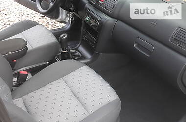 Седан Skoda Octavia 2006 в 