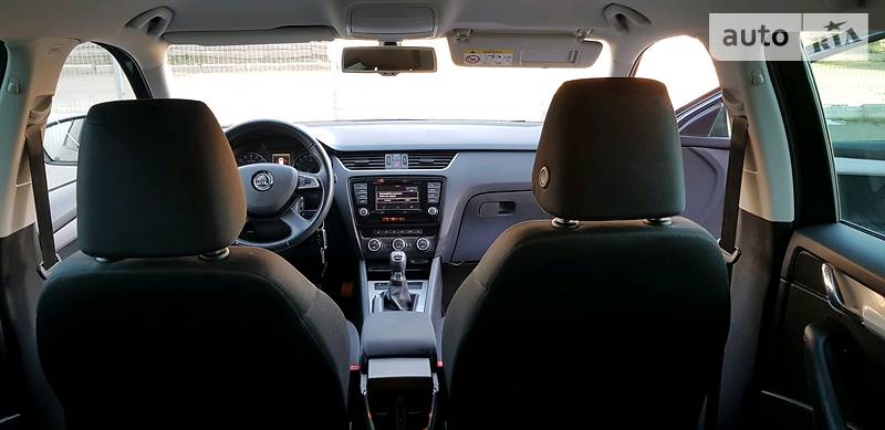 Універсал Skoda Octavia 2015 в Луцьку
