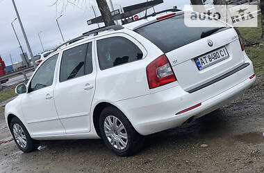 Универсал Skoda Octavia 2012 в 