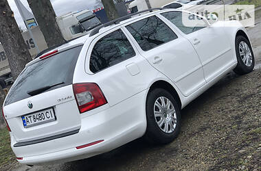 Универсал Skoda Octavia 2012 в 