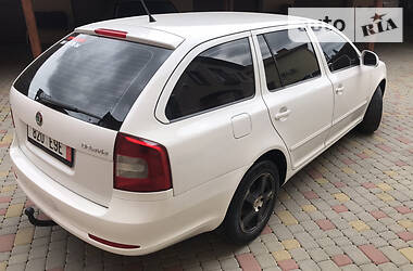 Універсал Skoda Octavia 2011 в 