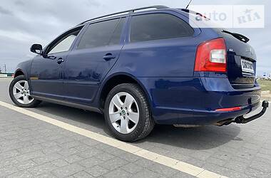 Універсал Skoda Octavia 2010 в 
