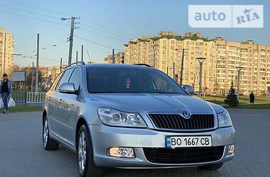 Универсал Skoda Octavia 2009 в Межгорье