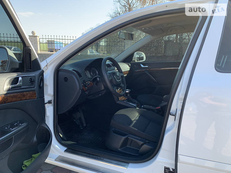 Хетчбек Skoda Octavia 2011 в Южноукраїнську фото 20 Хетчбек Skoda Octavia 2011 в Южноукраїнську