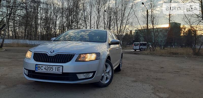 Універсал Skoda Octavia 2013 в Новояворівську