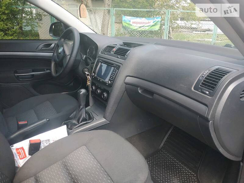 Універсал Skoda Octavia 2012 в Самборі