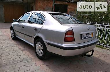 Хетчбек Skoda Octavia 2000 в 