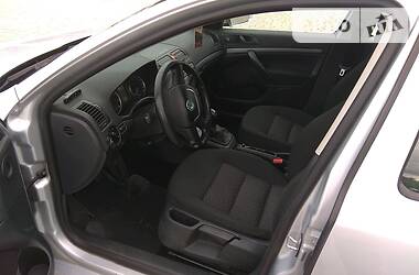 Седан Skoda Octavia 2011 в 