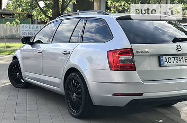 Универсал Skoda Octavia 2017 в Ужгороде