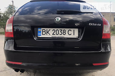 Универсал Skoda Octavia 2011 в Вараше