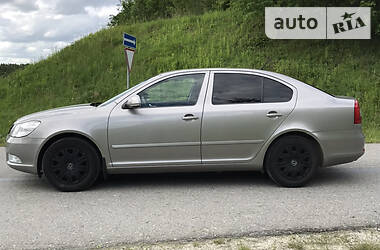Седан Skoda Octavia 2011 в 