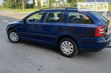 Универсал Skoda Octavia 2007 в Ирпене