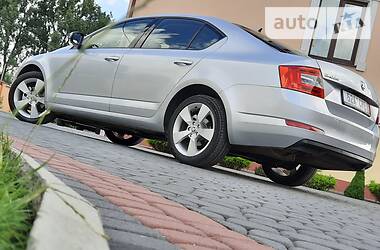 Хетчбек Skoda Octavia 2013 в 