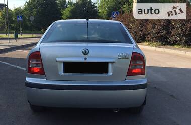 Ліфтбек Skoda Octavia 2001 в 