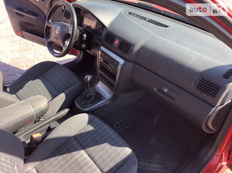 Універсал Skoda Octavia 2005 в Львові