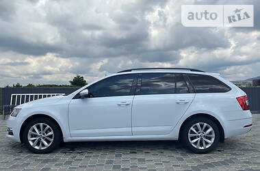 Універсал Skoda Octavia 2017 в 