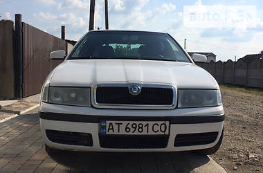 Хетчбек Skoda Octavia 2000 в 