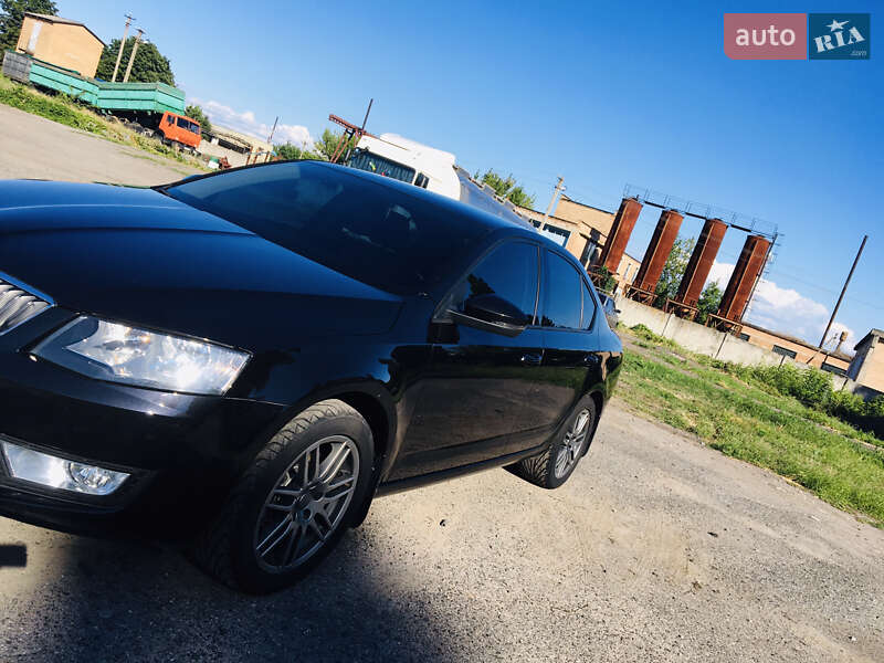 Лифтбек Skoda Octavia 2017 в Ивано-Франковске