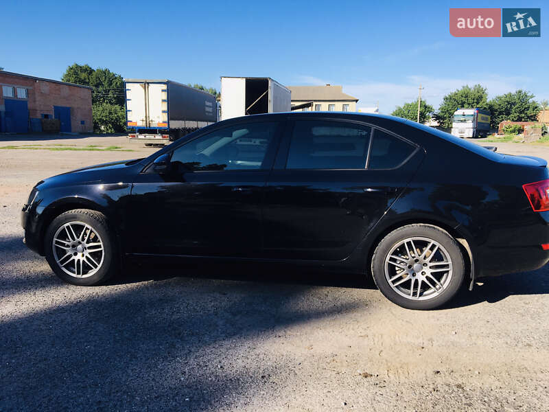 Лифтбек Skoda Octavia 2017 в Ивано-Франковске