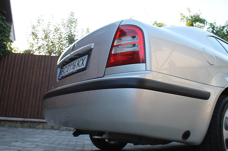 Седан Skoda Octavia 2002 в Полтаві