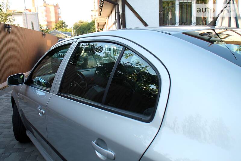 Седан Skoda Octavia 2002 в Полтаві