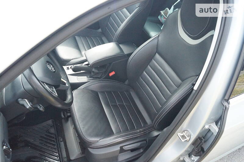 Універсал Skoda Octavia 2015 в Житомирі