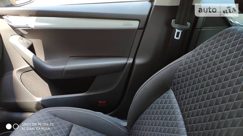 Універсал Skoda Octavia 2015 в Чернівцях