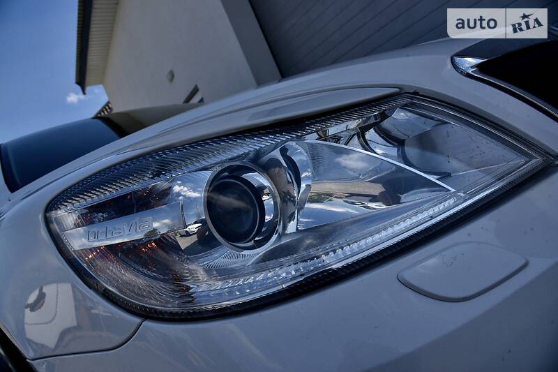 Універсал Skoda Octavia 2012 в Дрогобичі