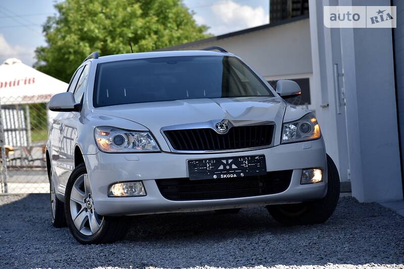 Універсал Skoda Octavia 2012 в Дрогобичі