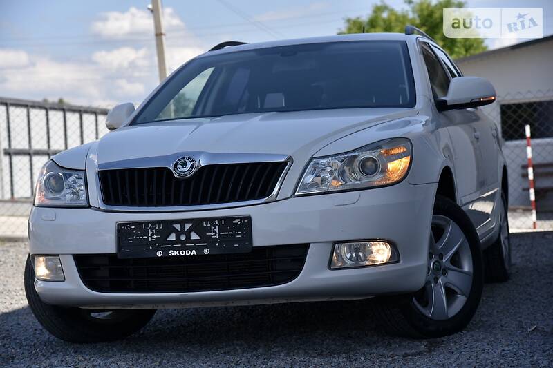 Універсал Skoda Octavia 2012 в Дрогобичі
