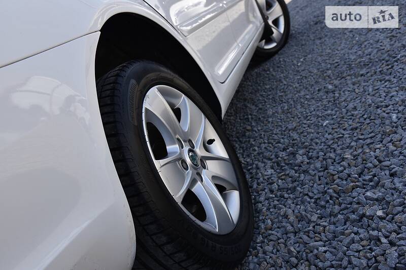 Універсал Skoda Octavia 2012 в Дрогобичі